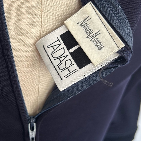 Tadashi Shoji Navy Satin Skirt‎ Boatneck Long Gown Size 10 - Picture 6 of 7